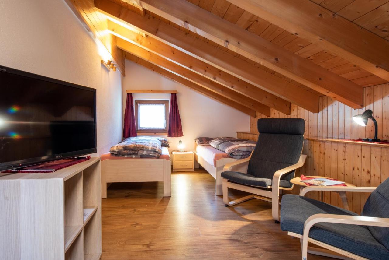 Apartamento Haus Avalanche Saas-Fee Habitación foto